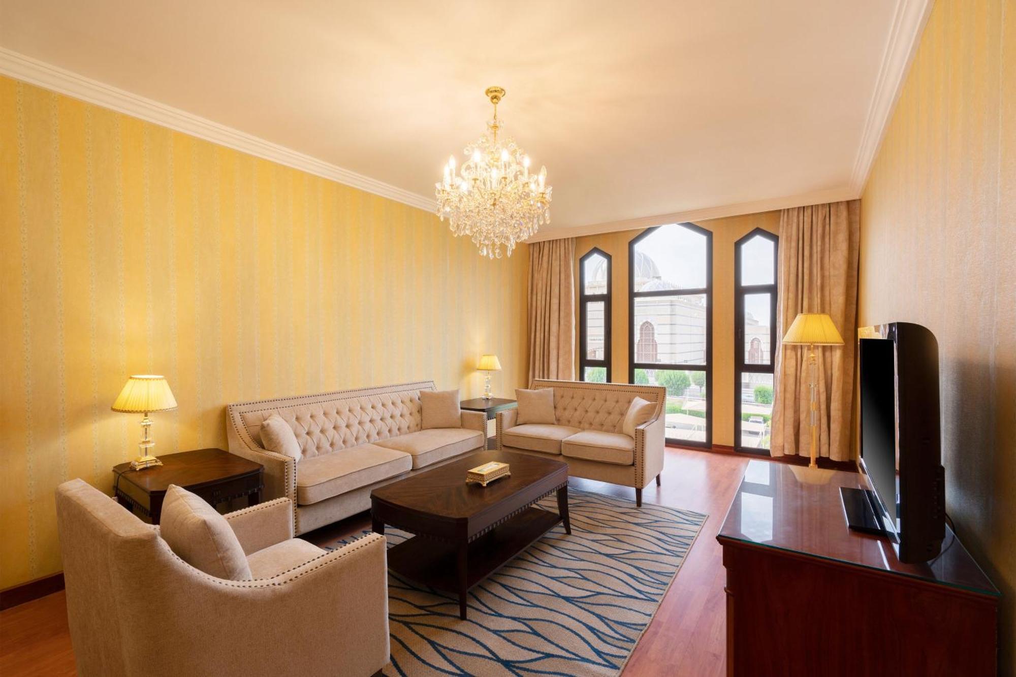 Le Meridien Медина Экстерьер фото Living room