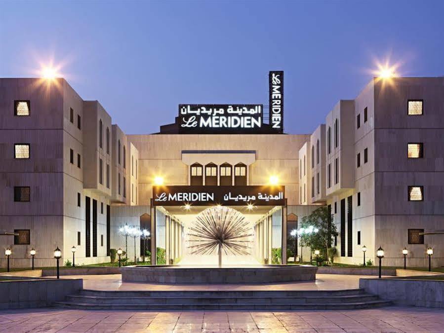 Le Meridien Медина Экстерьер фото Meridien Al Maha Resort, Dubai