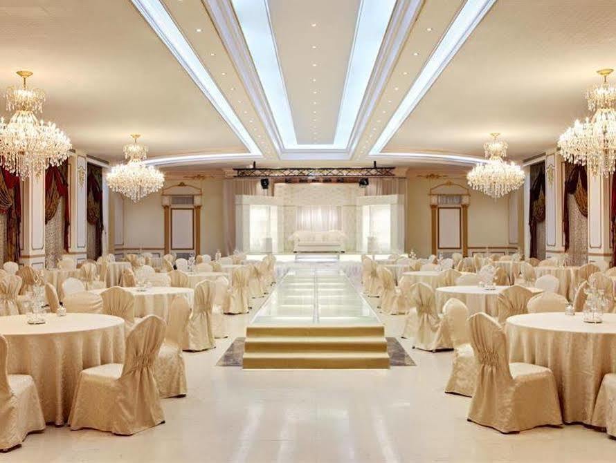 Le Meridien Медина Экстерьер фото The ballroom