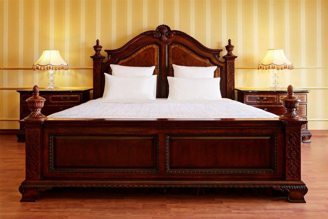 Le Meridien Медина Экстерьер фото A bed